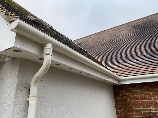 Residential gutter cleaning experts in Witney, Oxfordshire